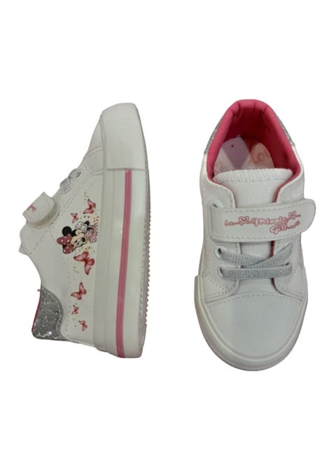 سنيكرز ميكي للبنات